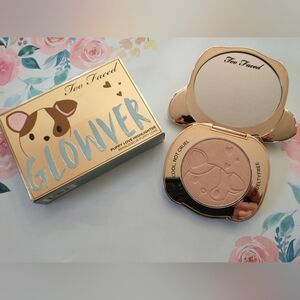 Too Faced Glowver Puppy Love Champagne Cute Limited Edition Highlighter